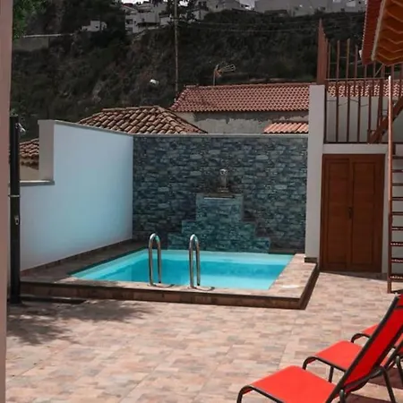 Nyaraló Casa La Plaza *